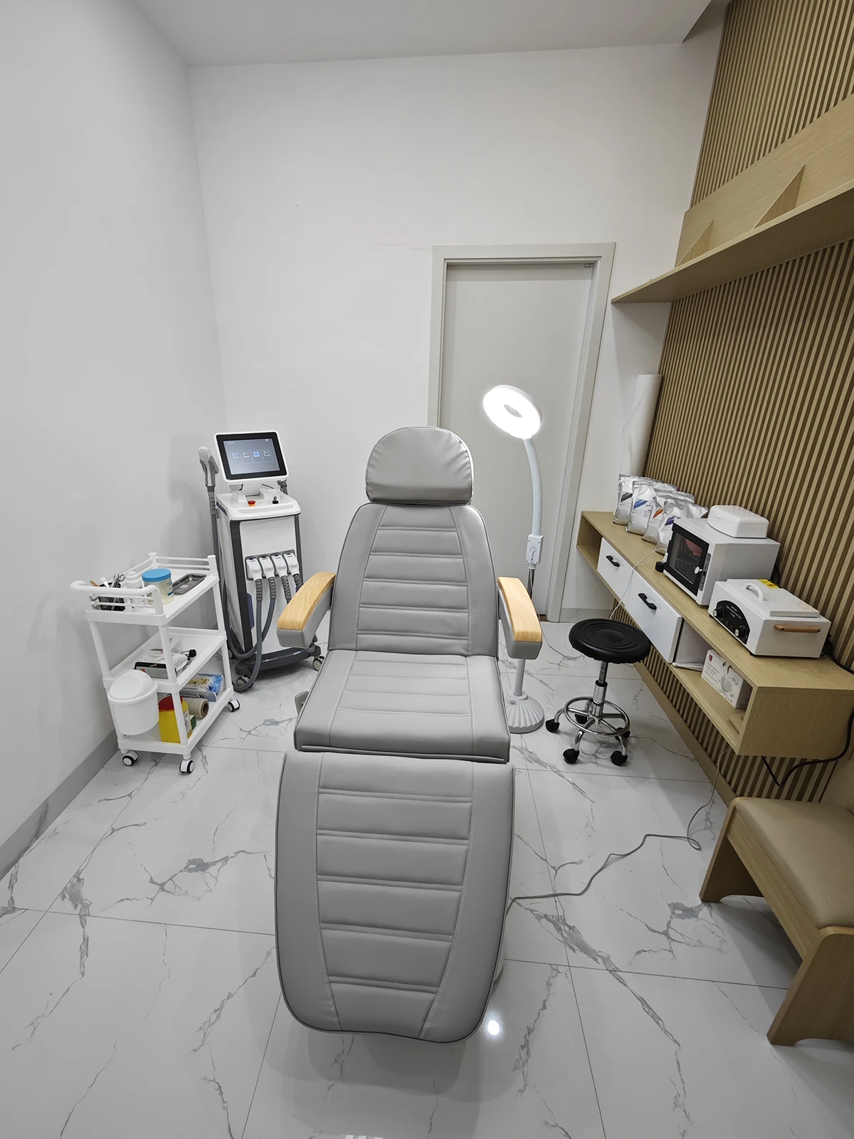 LeviLaser treatment room
